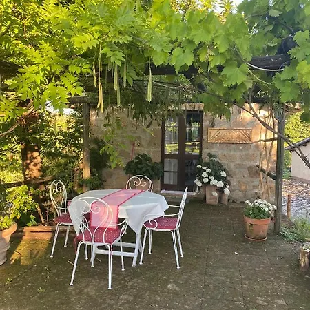 Bed & Breakfast Agriturismo La Cervaiola Piccola Dimora Di Campagna *