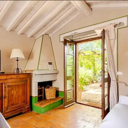 Dimora Di Campagna La Cervaiola 3*