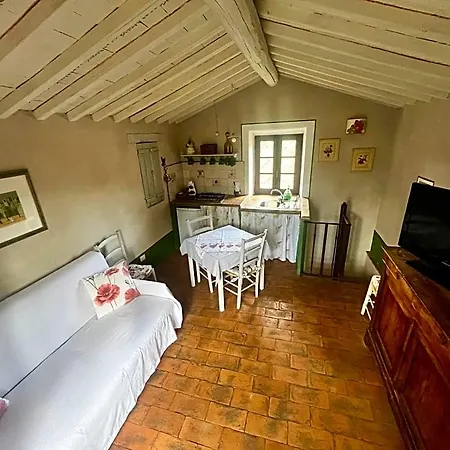 Dimora Di Campagna La Cervaiola Bed and Breakfast 3*