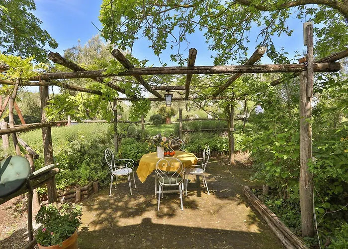 La Cervaiola Bed & Breakfast 4*